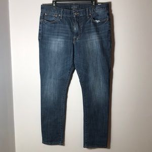 Lucky Brand Jeans. Waist 36”.